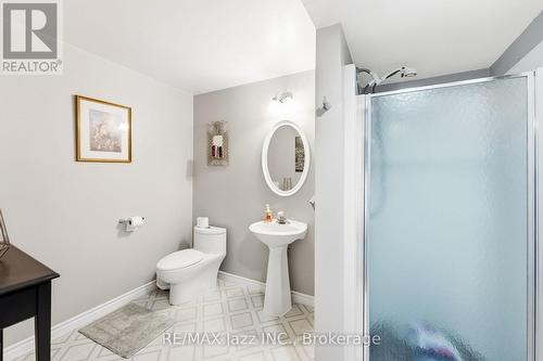 5492 Hwy 620, Wollaston, ON - Indoor Photo Showing Bathroom