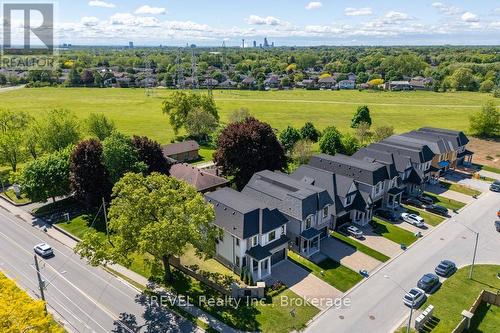 6206 Lucia Drive, Niagara Falls (Stamford), ON - Outdoor With View