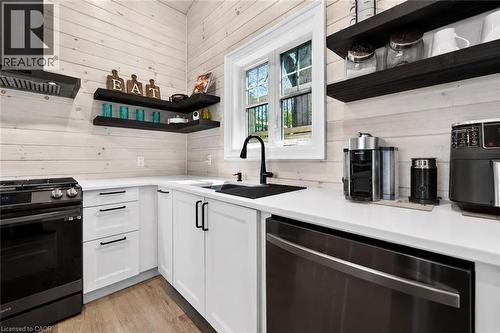 71865 Sunview Avenue, Dashwood, ON - Indoor Photo Showing Kitchen