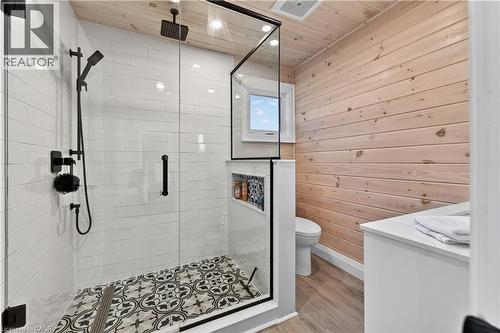 71865 Sunview Avenue, Dashwood, ON - Indoor Photo Showing Bathroom