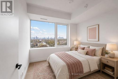 1113 - 1050 Eastern Avenue, Toronto, ON - Indoor Photo Showing Bedroom
