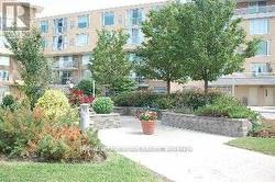 504 - 452 SCARBOROUGH GLF CLUB ROAD Toronto, ON M1G 1H1