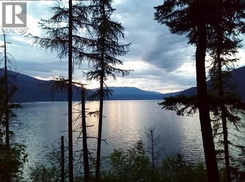 412 Old Sicamous Road  Sicamous, BC V1E 2Y2