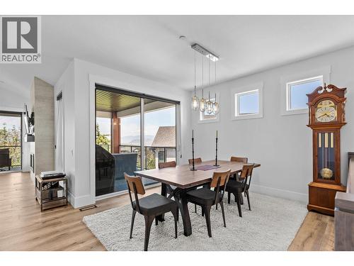 185 Diamond Way, Vernon, BC - Indoor Photo Showing Dining Room