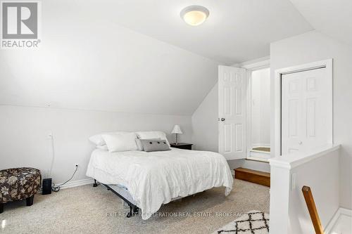 120 Adelphi Street, Greater Napanee (Greater Napanee), ON - Indoor Photo Showing Bedroom