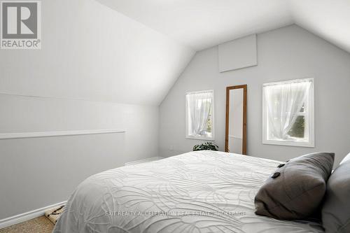 120 Adelphi Street, Greater Napanee (Greater Napanee), ON - Indoor Photo Showing Bedroom