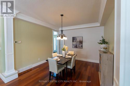 19 Hamilton Street, North Middlesex (Ailsa Craig), ON - Indoor Photo Showing Dining Room