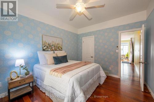 19 Hamilton Street, North Middlesex (Ailsa Craig), ON - Indoor Photo Showing Bedroom