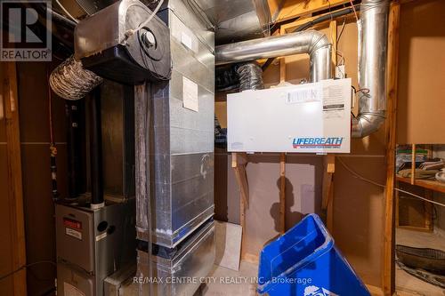 19 Hamilton Street, North Middlesex (Ailsa Craig), ON - Indoor Photo Showing Basement