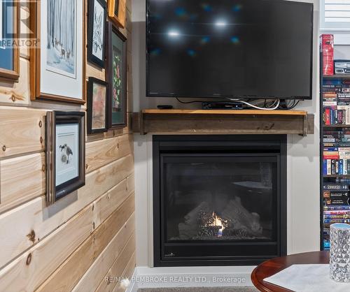 27 Terrance Drive, Petawawa, ON - Indoor Photo Showing Living Room With Fireplace