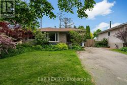 11 ABRAHAM DRIVE St. Catharines (Lakeshore), ON L2M 6K7