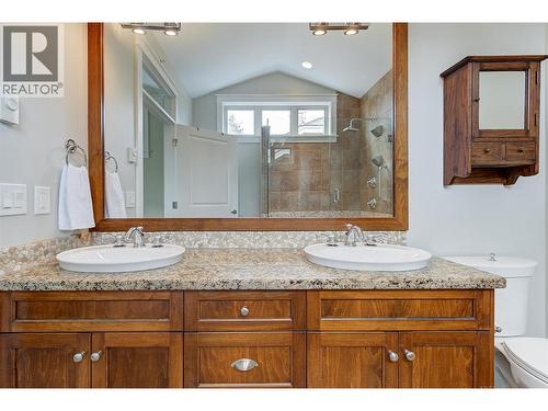 210 Dormie Place, Vernon, BC - Indoor Photo Showing Bathroom
