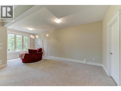 210 Dormie Place, Vernon, BC - Indoor Photo Showing Other Room