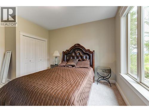 210 Dormie Place, Vernon, BC - Indoor Photo Showing Bedroom
