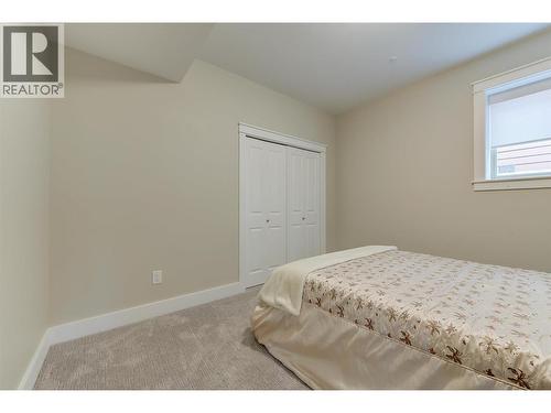 210 Dormie Place, Vernon, BC - Indoor Photo Showing Bedroom