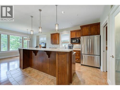 210 Dormie Place, Vernon, BC - Indoor Photo Showing Kitchen