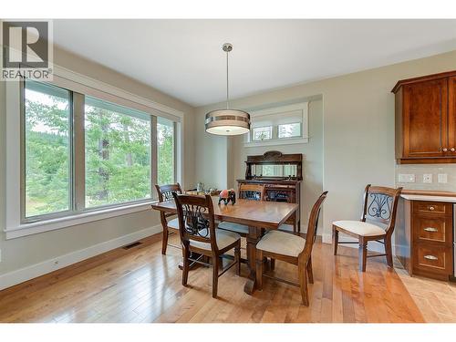 210 Dormie Place, Vernon, BC - Indoor Photo Showing Dining Room