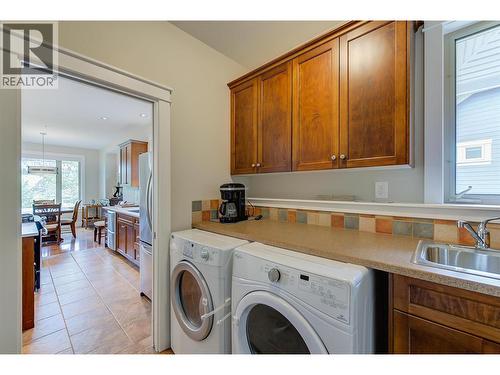 210 Dormie Place, Vernon, BC - Indoor Photo Showing Laundry Room