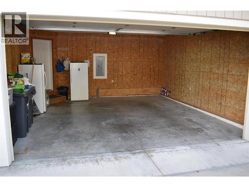 4400 Mclean Creek Road Unit# 207, Okanagan Falls, BC - Indoor Photo Showing Other Room