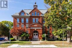 101 - 57 SUFFOLK STREET W Guelph (Downtown), ON N1H 2J1