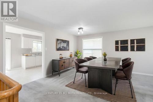 153 Livingstone Street W, Barrie, ON - Indoor Photo Showing Dining Room