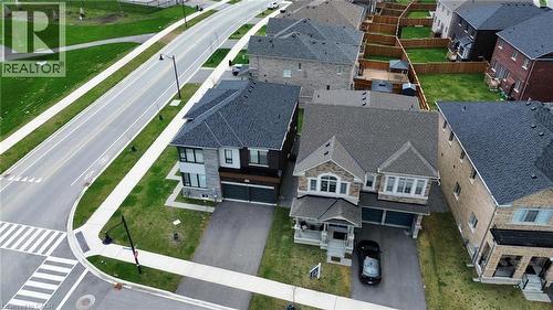 7 Grierson Trail, Waterdown, ON - Outdoor