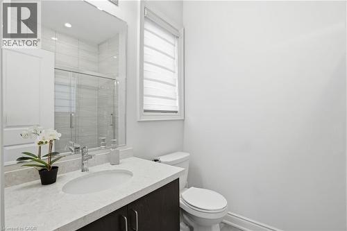 7 Grierson Trail, Waterdown, ON - Indoor Photo Showing Bathroom