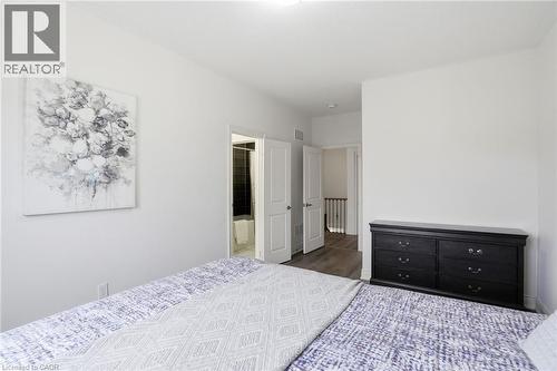 7 Grierson Trail, Waterdown, ON - Indoor Photo Showing Bedroom