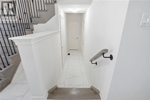7 Grierson Trail, Waterdown, ON - Indoor Photo Showing Other Room