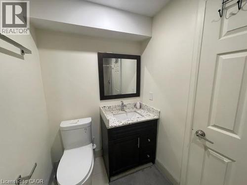 7 Grierson Trail, Waterdown, ON - Indoor Photo Showing Bathroom