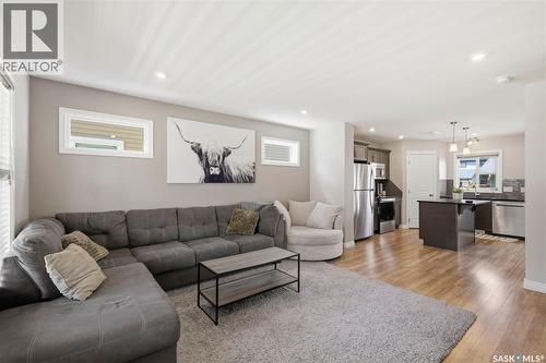 414 Maningas Bend, Saskatoon, SK - Indoor Photo Showing Living Room