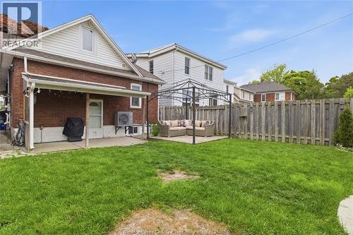 1220 Gladstone, Windsor, ON - Outdoor