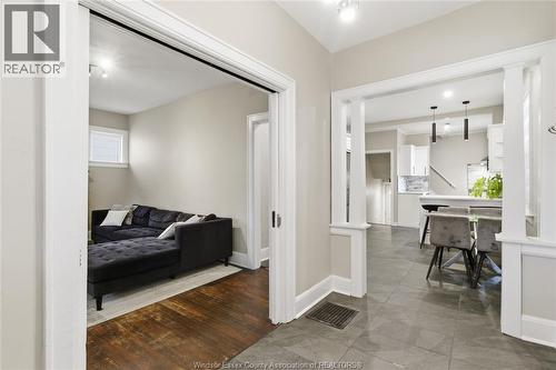 1220 Gladstone, Windsor, ON - Indoor Photo Showing Other Room