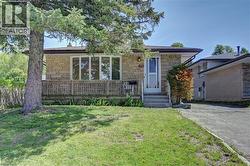 106 KIMBERLY Crescent  Kitchener, ON N2E 1C9