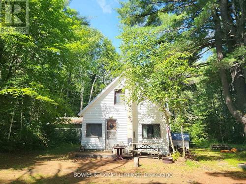 24 Robinson Road, Hastings Highlands (Monteagle Ward), ON 
