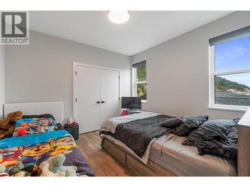 1015 Paquette Road, Chase, BC - Indoor Photo Showing Bedroom