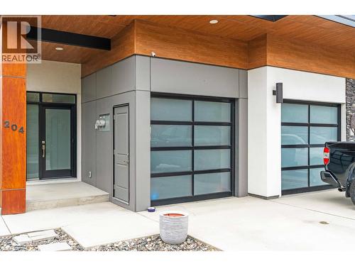 206 Vineyard Way, Vernon, BC - Outdoor With Exterior