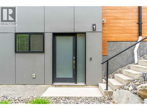 206 Vineyard Way, Vernon, BC - Outdoor With Exterior