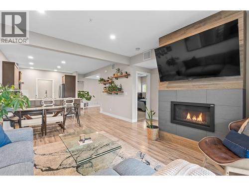 206 Vineyard Way, Vernon, BC - Indoor Photo Showing Living Room With Fireplace