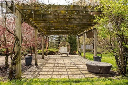 351 Rock Chapel Road, Hamilton, ON - Outdoor