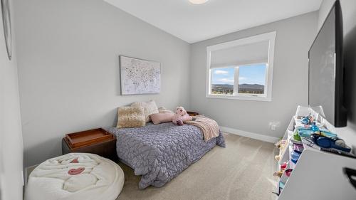 705 22Nd Avenue, Cranbrook, BC - Indoor Photo Showing Bedroom