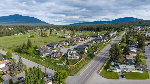 705 22Nd Avenue, Cranbrook, BC - Outdoor With View