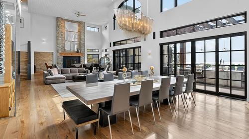 13210 Mccreight Road, Lake Country, BC - Indoor Photo Showing Dining Room