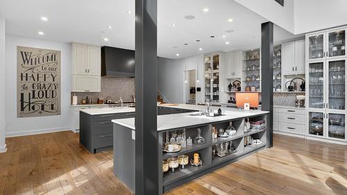 13210 Mccreight Road, Lake Country, BC - Indoor Photo Showing Kitchen With Upgraded Kitchen