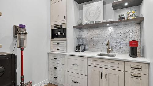 13210 Mccreight Road, Lake Country, BC - Indoor