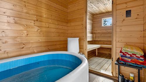 13210 Mccreight Road, Lake Country, BC - Indoor
