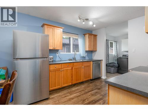 2145 Aintree Drive, Prince George, BC - Indoor Photo Showing Kitchen