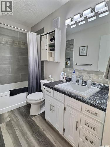 419 Clasky Drive, Estevan, SK - Indoor Photo Showing Bathroom