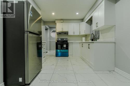 337 Hansen Road N, Brampton, ON - Indoor