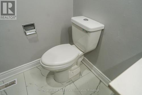 337 Hansen Road N, Brampton, ON - Indoor Photo Showing Bathroom